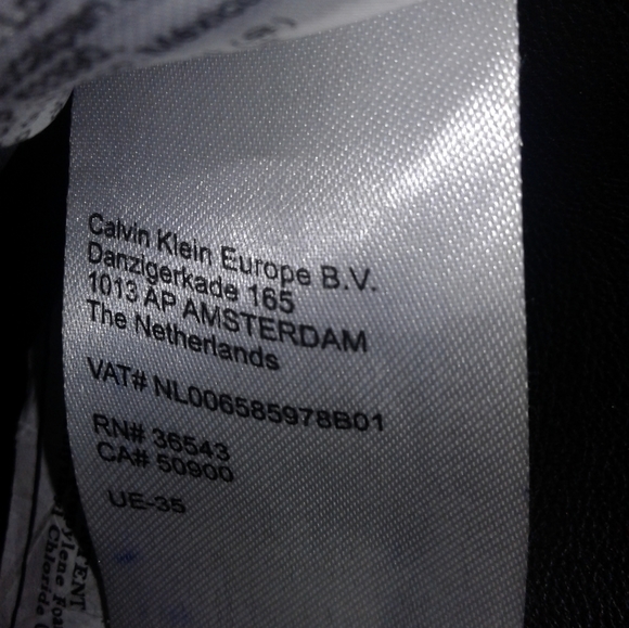 Calvin Klein Crossbody Purse - Picture 5 of 5